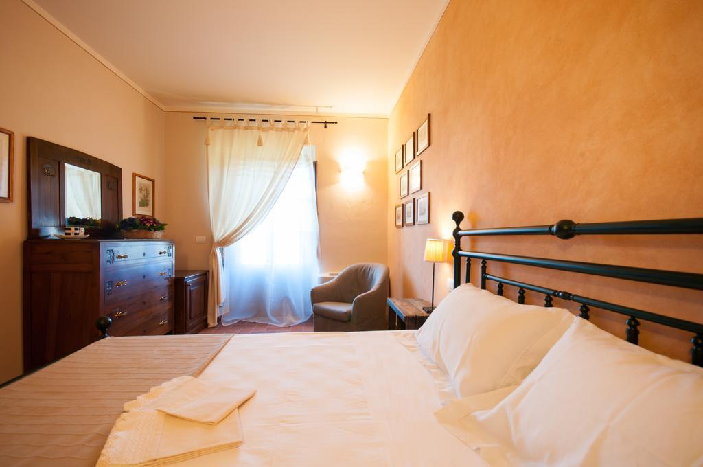 Agriturismo Borgo Tra Gli Olivi Castiglion Fiorentino Zimmer foto