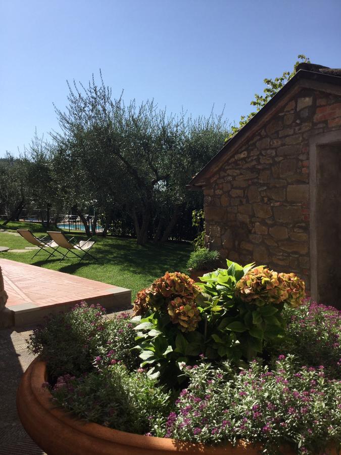 Agriturismo Borgo Tra Gli Olivi Castiglion Fiorentino Exterior foto